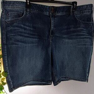 EUC: Lane Bryant Sze 28 Blue Bermuda Tighter Tummy Technology Denim Shorts